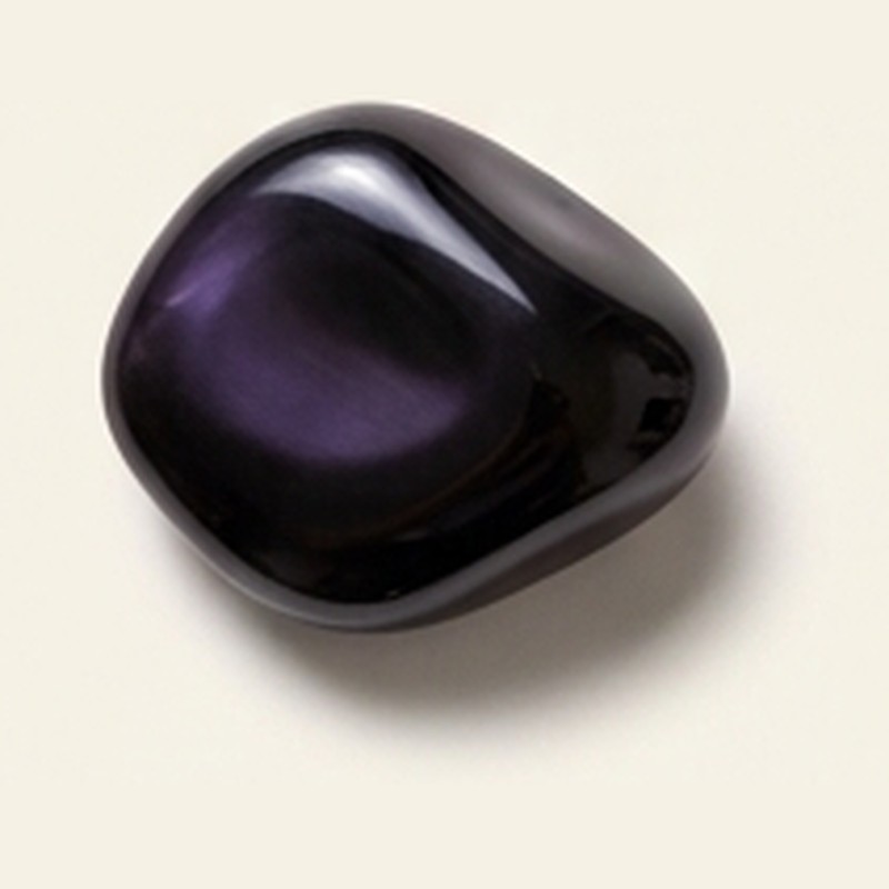 Obsidian stone representing the zodiac sign Scorpio